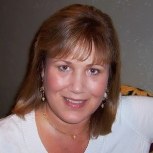 Meet your Posher, Debie